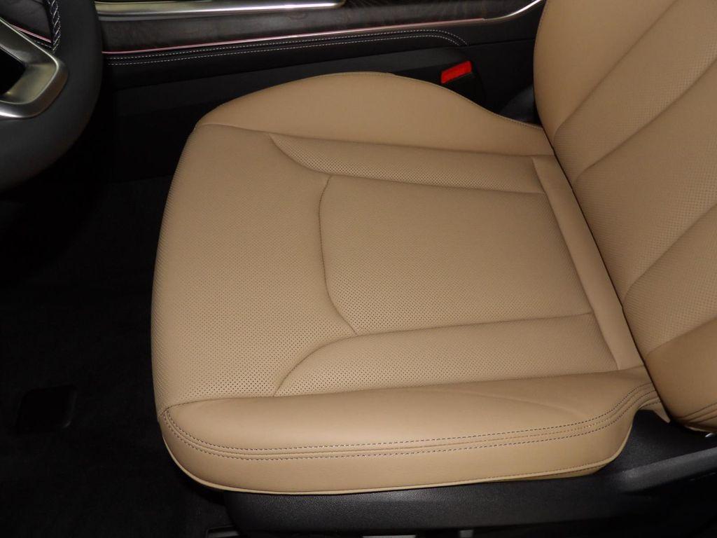 new 2025 Audi Q7 car, priced at $77,080