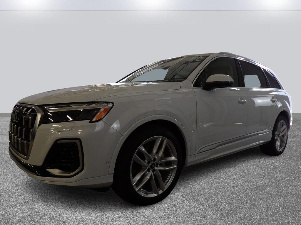 new 2025 Audi Q7 car, priced at $77,080