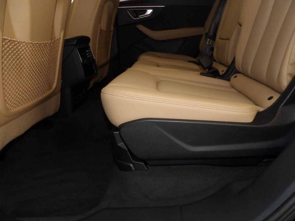 new 2025 Audi Q7 car, priced at $77,080