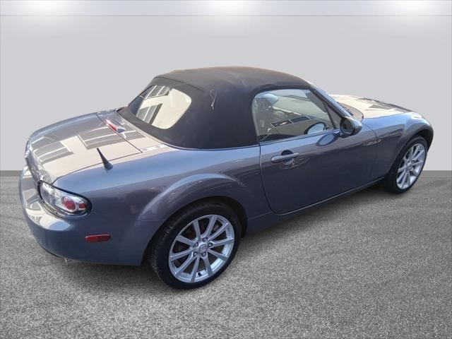 used 2006 Mazda MX-5 Miata car, priced at $10,600