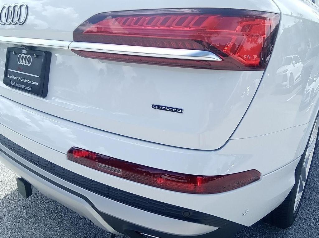 new 2025 Audi Q7 car, priced at $77,080