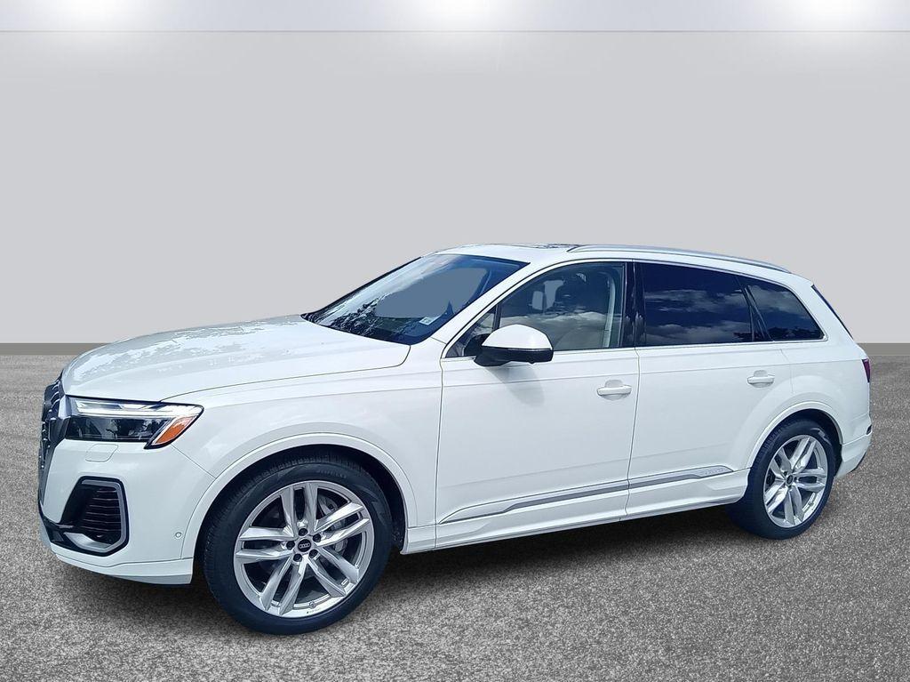 new 2025 Audi Q7 car, priced at $77,080
