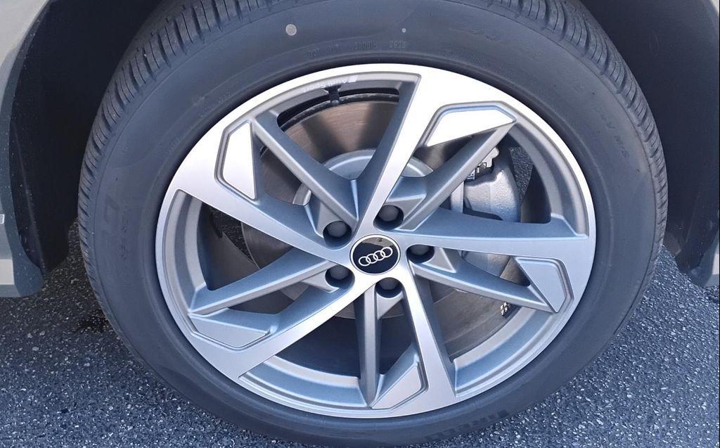 new 2025 Audi Q3 car, priced at $44,060