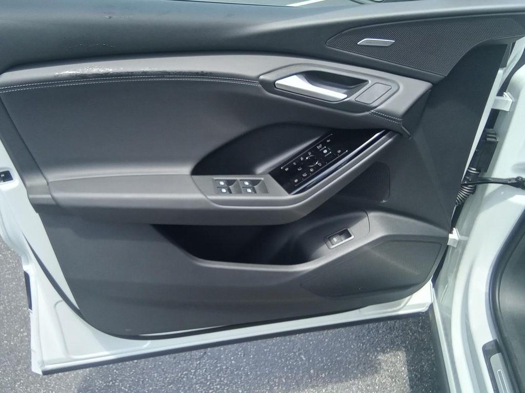 new 2025 Audi Q6 e-tron car, priced at $75,750
