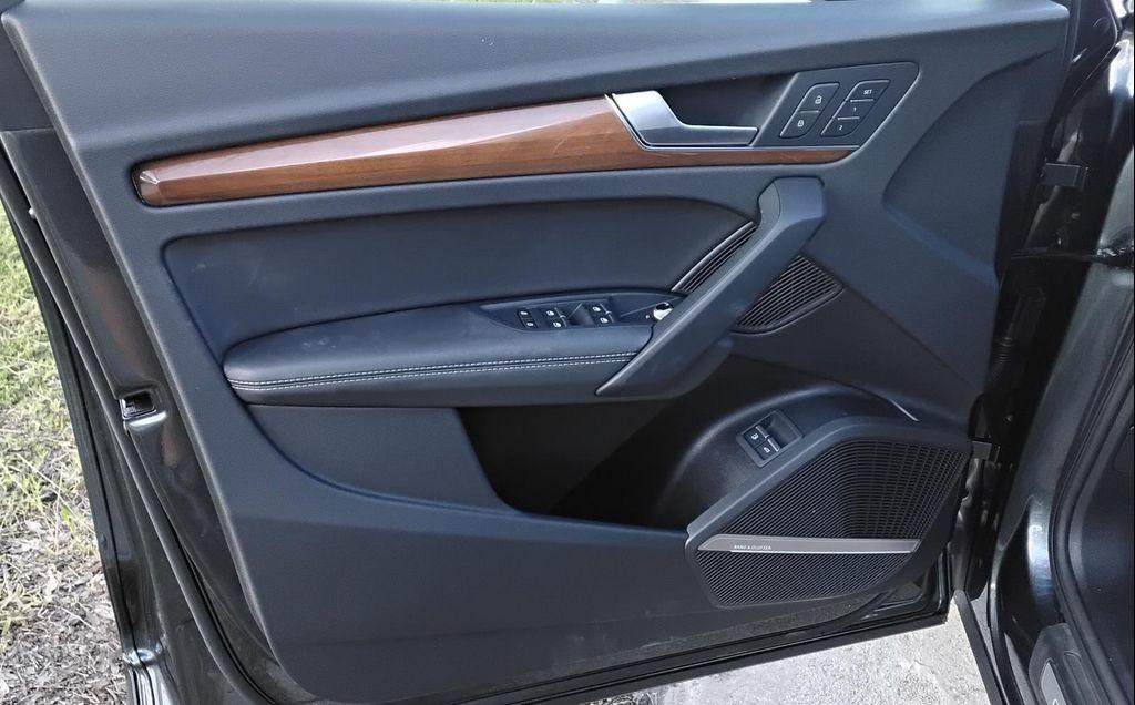 used 2024 Audi Q5 e car, priced at $39,997