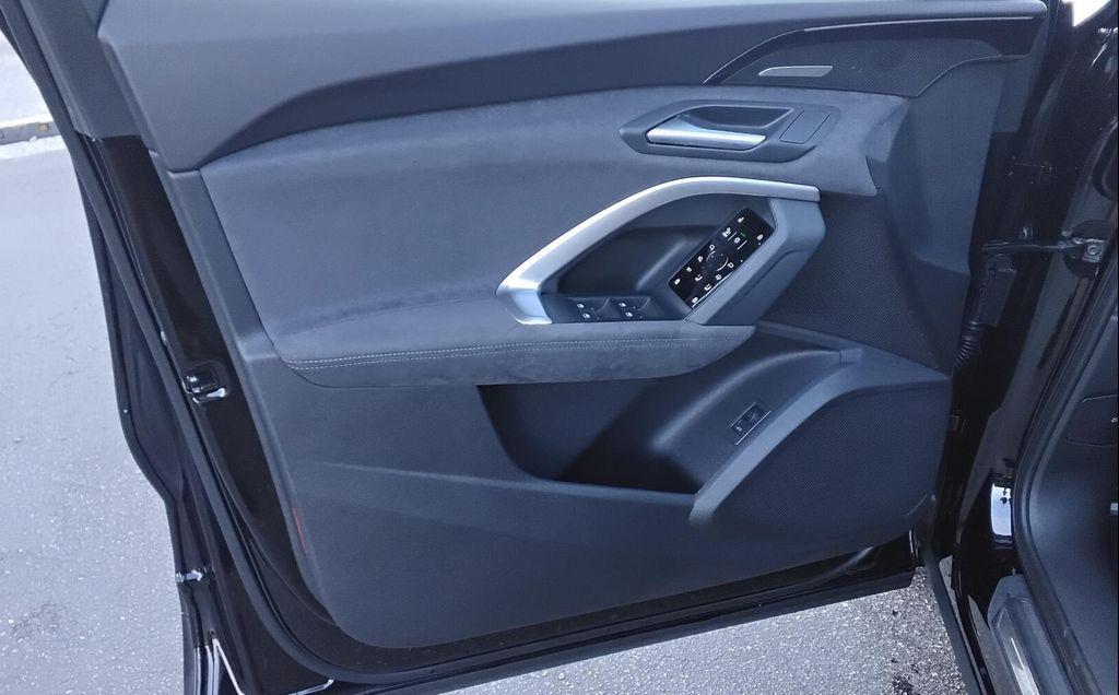 new 2025 Audi SQ5 car, priced at $76,365