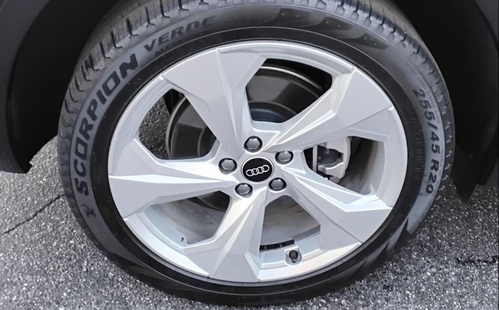 used 2025 Audi Q5 car, priced at $43,999