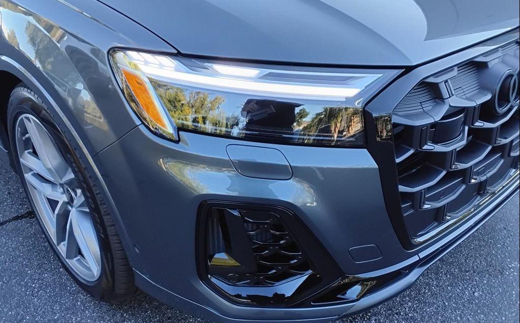 new 2026 Audi Q7 car, priced at $85,540