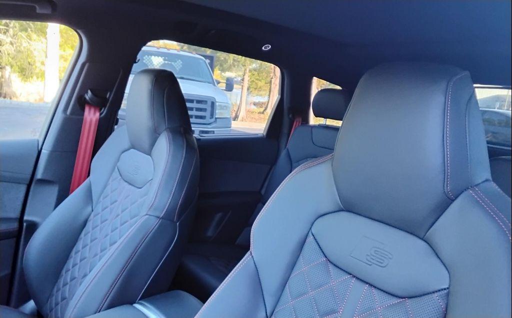 new 2026 Audi Q7 car, priced at $85,540