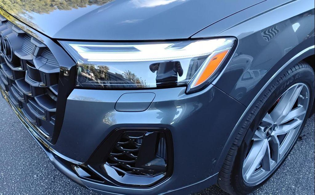 new 2026 Audi Q7 car, priced at $85,540