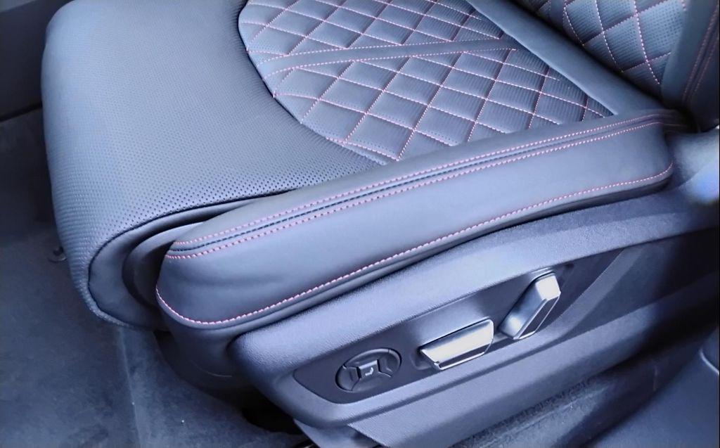 new 2026 Audi Q7 car, priced at $85,540