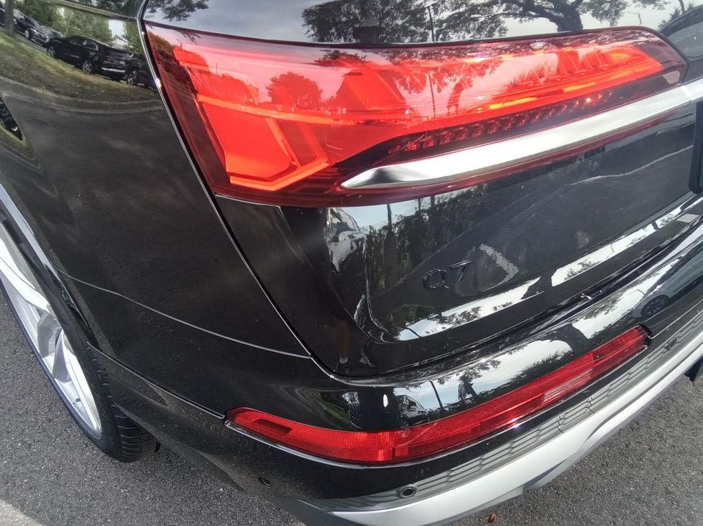 new 2025 Audi Q7 car, priced at $76,205