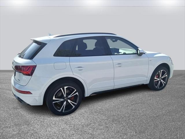 new 2025 Audi Q5 car, priced at $60,200