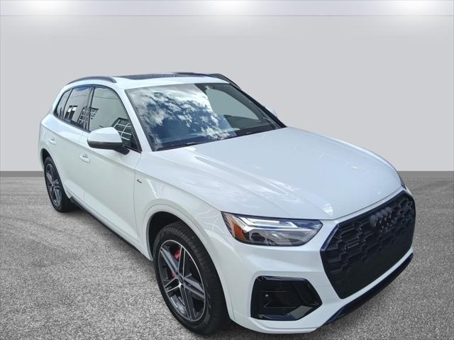 new 2025 Audi Q5 car, priced at $67,955