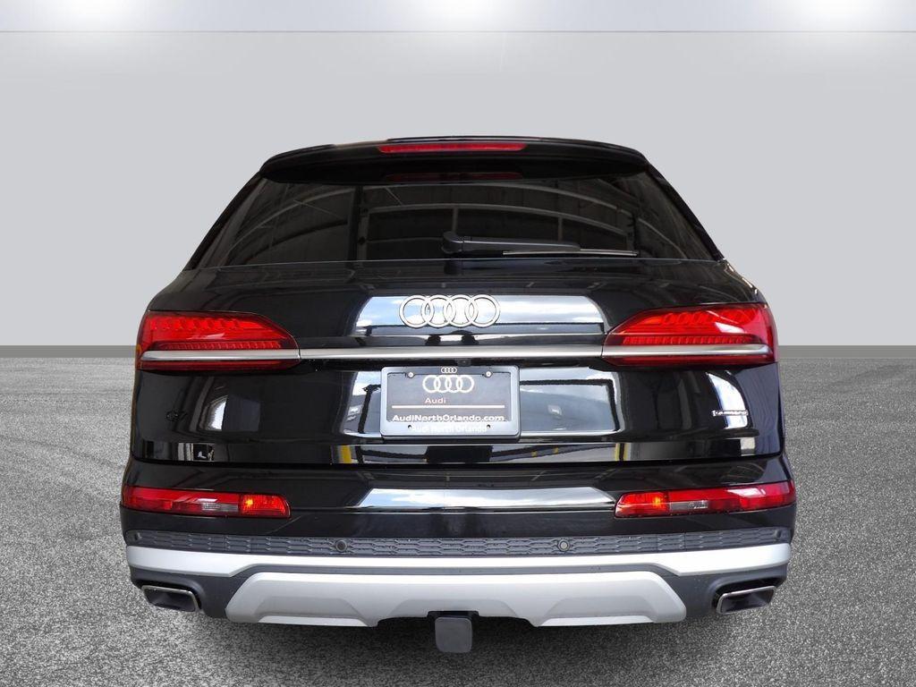 new 2025 Audi Q7 car, priced at $77,080