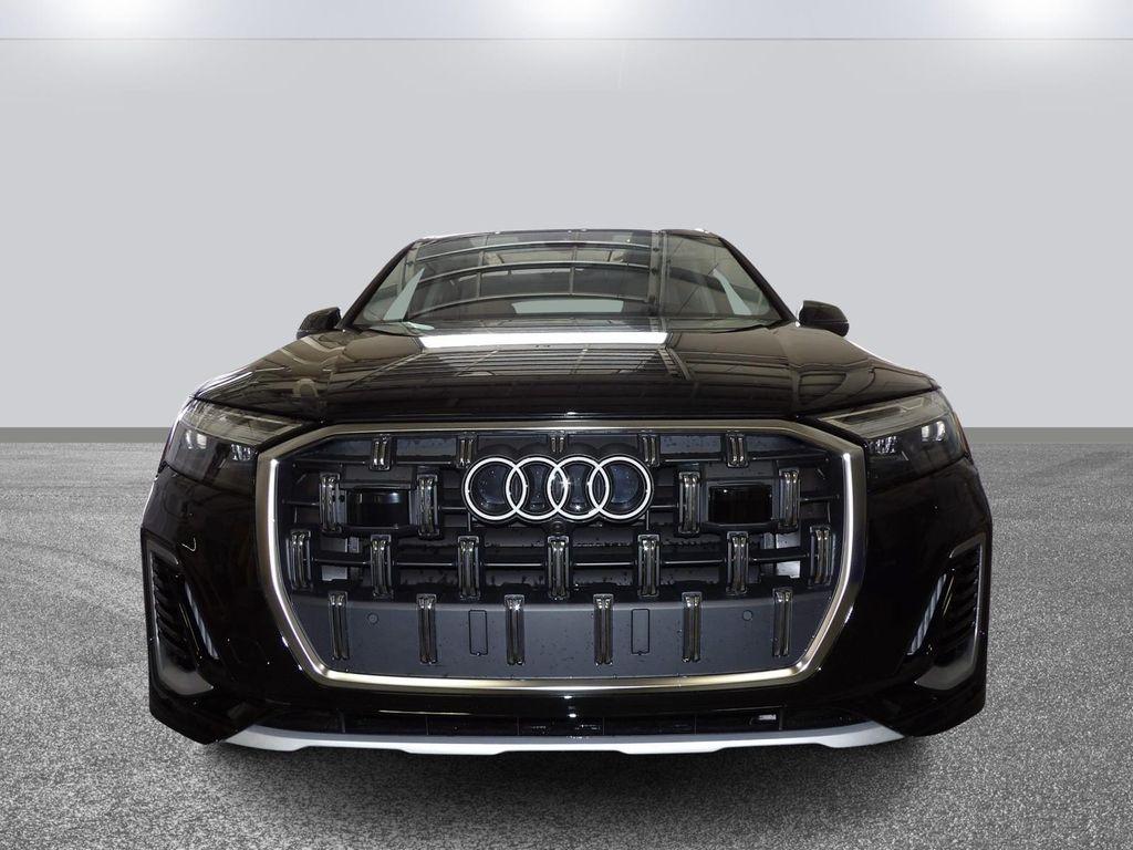 new 2025 Audi Q7 car, priced at $77,080
