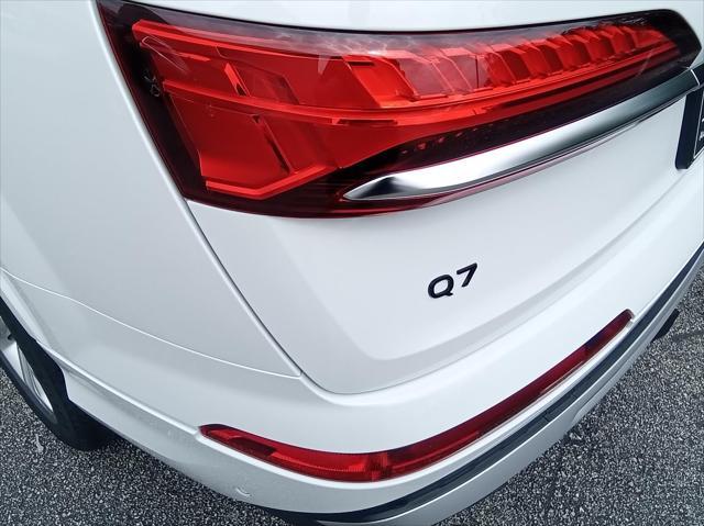 new 2025 Audi Q7 car, priced at $75,800