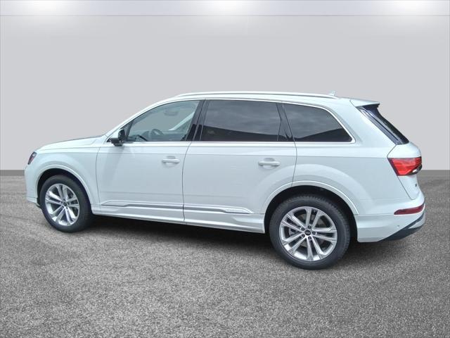 new 2025 Audi Q7 car, priced at $75,800