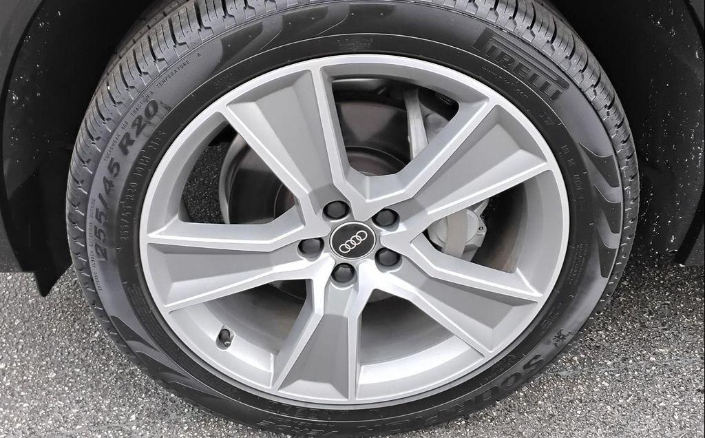 used 2025 Audi Q5 car, priced at $40,999