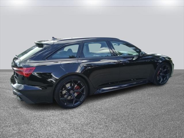 new 2025 Audi RS 6 Avant car, priced at $152,465