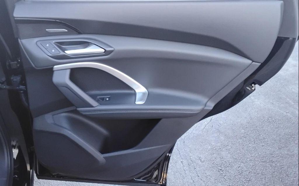 new 2025 Audi Q5 car, priced at $63,400