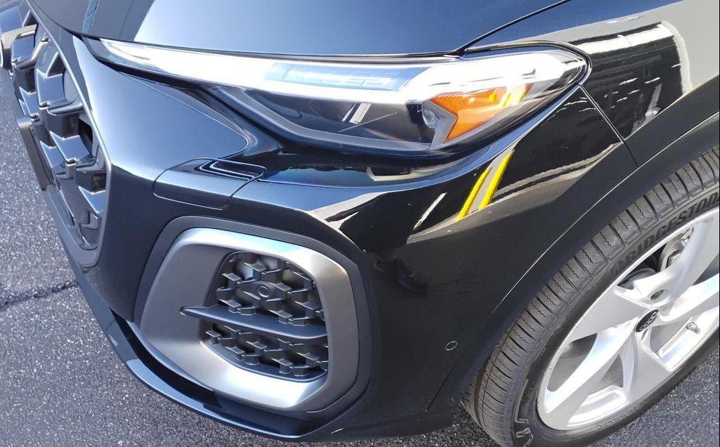 new 2025 Audi Q5 car, priced at $63,400