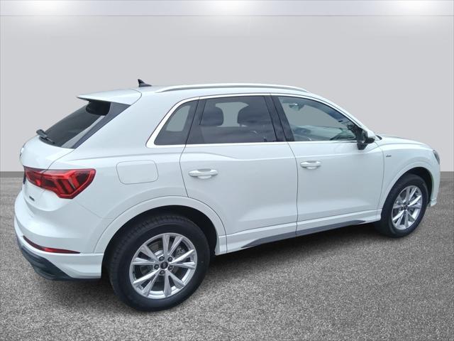 new 2024 Audi Q3 car, priced at $45,325