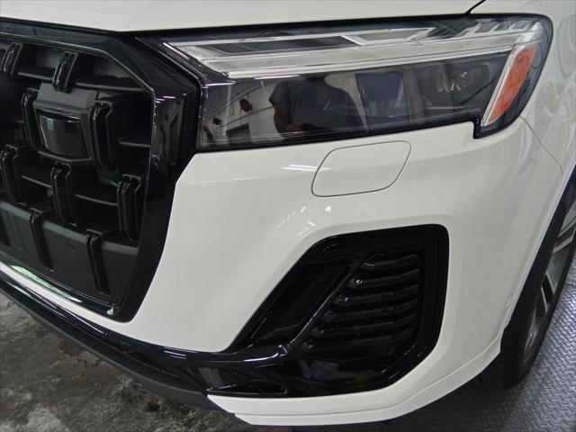 new 2025 Audi Q7 car, priced at $64,855