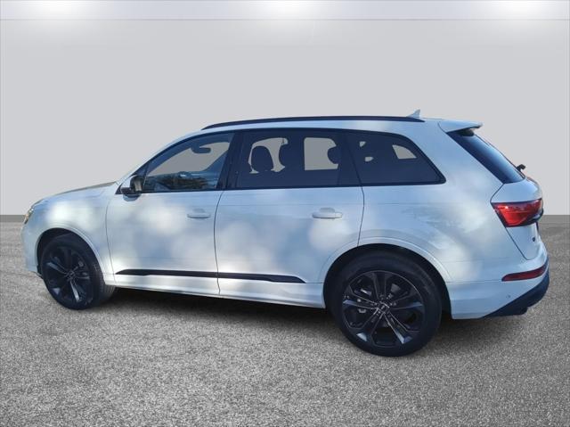 new 2025 Audi Q7 car, priced at $77,750