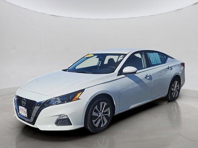 used 2022 Nissan Altima car, priced at $21,323