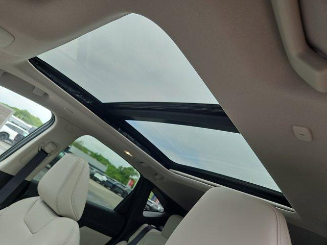 new 2025 Nissan Murano car, priced at $50,260