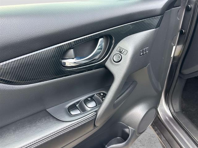 used 2017 Nissan Rogue car, priced at $14,305