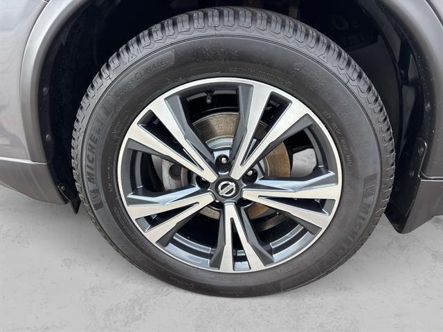 used 2017 Nissan Rogue car, priced at $14,305