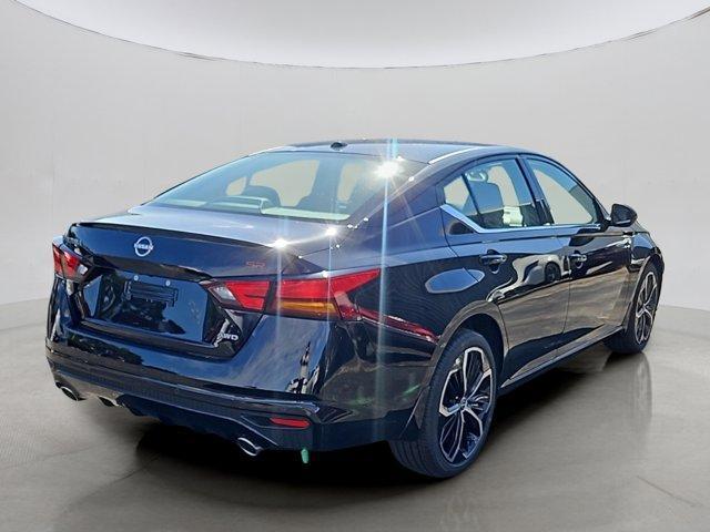 new 2025 Nissan Altima car, priced at $32,320