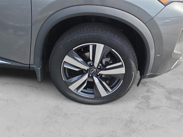 used 2023 Nissan Rogue car, priced at $25,608