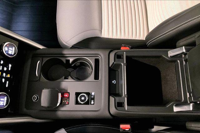 used 2025 Land Rover Discovery car, priced at $57,496