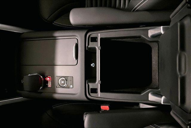 used 2025 Land Rover Discovery car, priced at $55,992