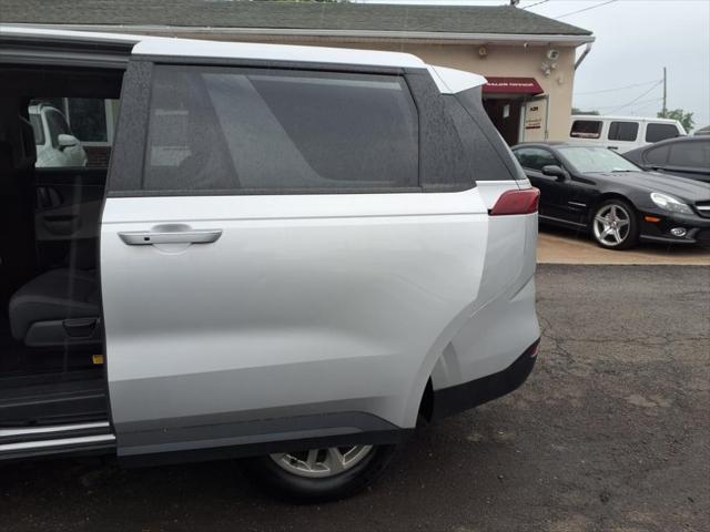 used 2022 Kia Carnival car, priced at $19,999