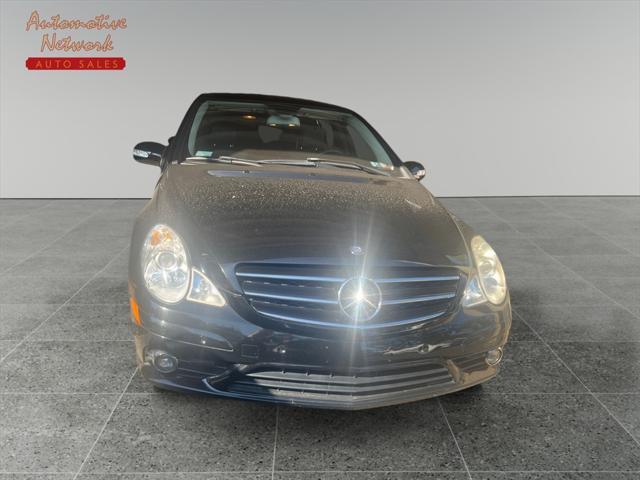 used 2009 Mercedes-Benz R-Class car, priced at $9,998