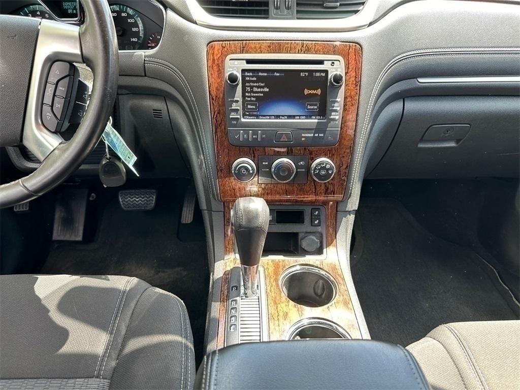 used 2014 Chevrolet Traverse car, priced at $10,995