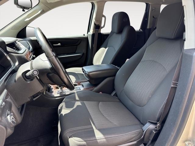 used 2014 Chevrolet Traverse car, priced at $10,995
