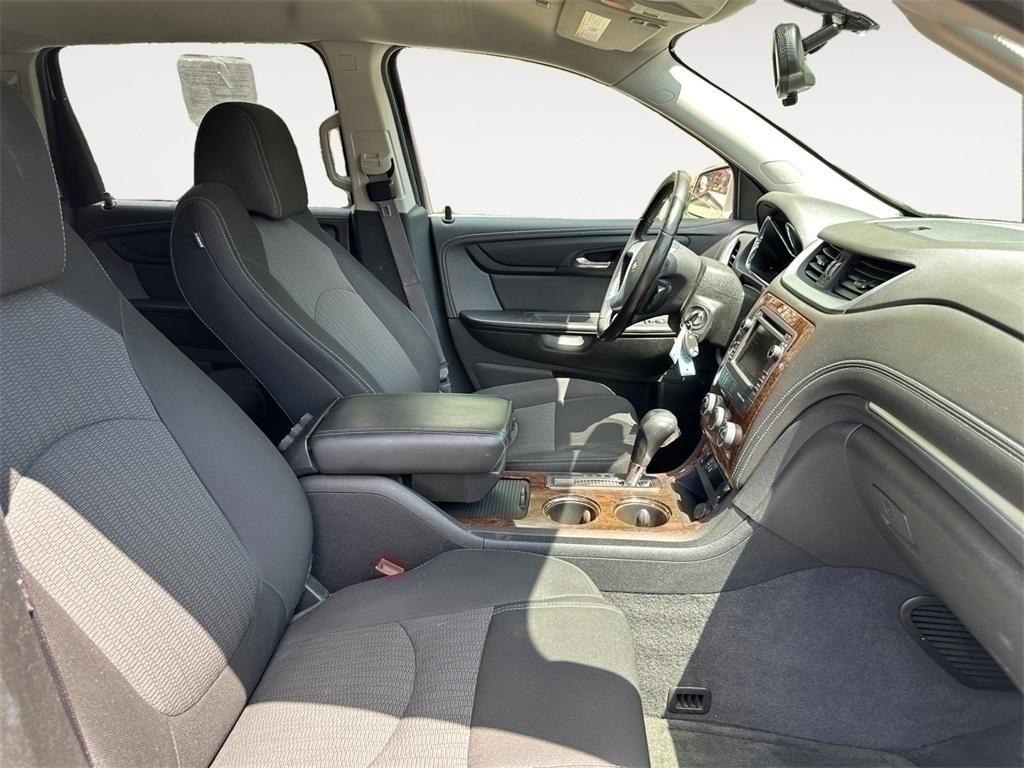 used 2014 Chevrolet Traverse car, priced at $10,995
