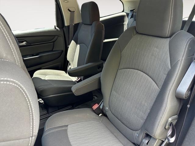 used 2014 Chevrolet Traverse car, priced at $10,995