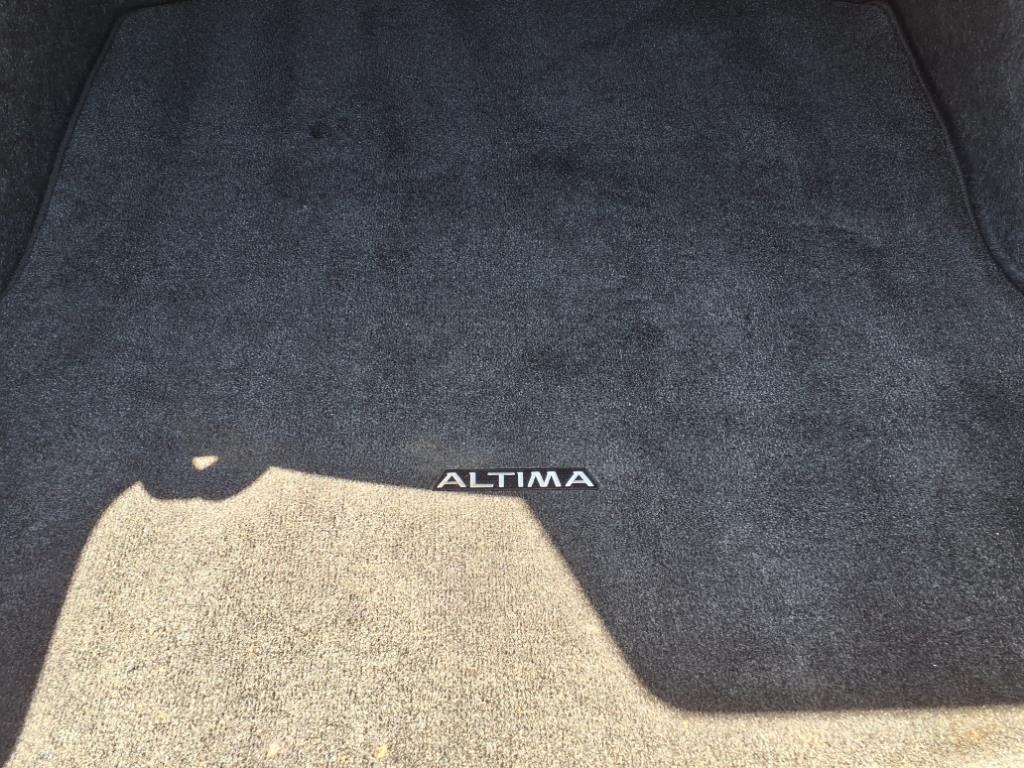 used 2015 Nissan Altima car, priced at $13,999