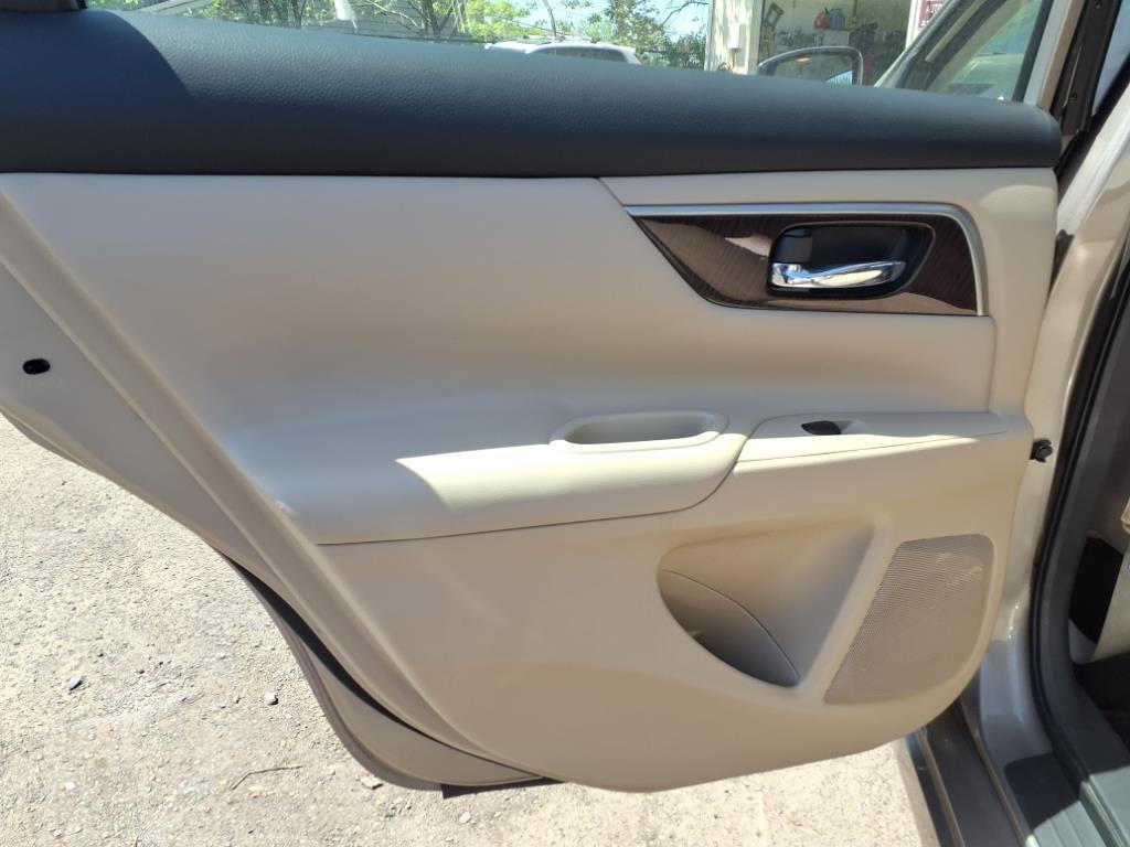 used 2015 Nissan Altima car, priced at $13,999