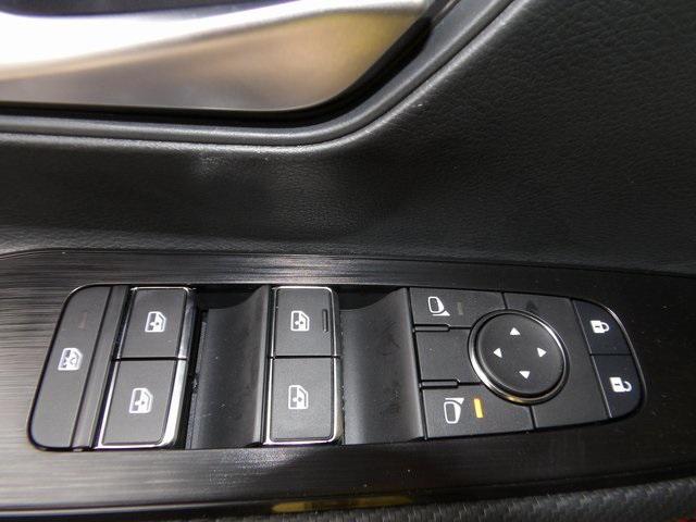 new 2025 Nissan Kicks car, priced at $29,657