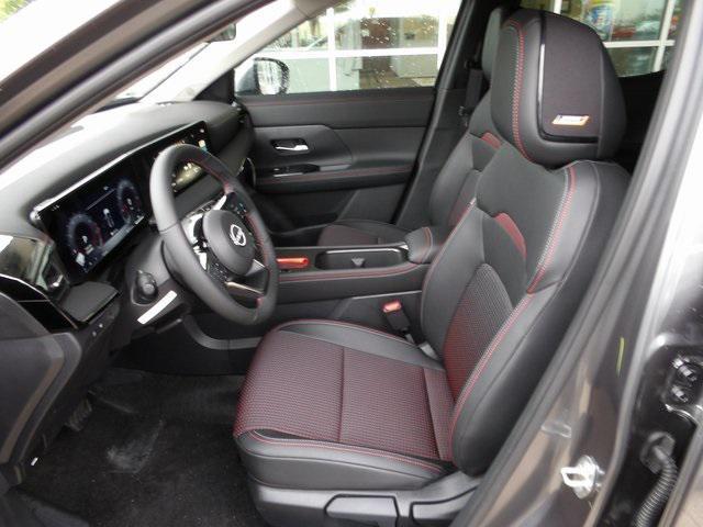 new 2025 Nissan Kicks car, priced at $29,657