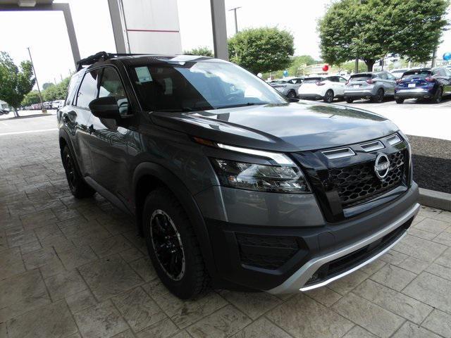 new 2025 Nissan Pathfinder car, priced at $39,082