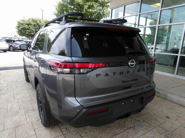 new 2025 Nissan Pathfinder car, priced at $39,082