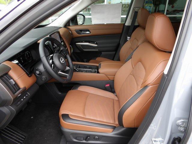 new 2025 Nissan Pathfinder car, priced at $48,181